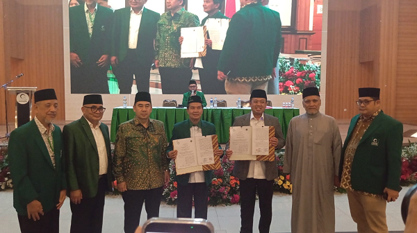 Menteri ATR/BPN - Al Washliyah Tandatangani MoU Percepatan Pensertipikatan Tanah Wakaf nusron.png