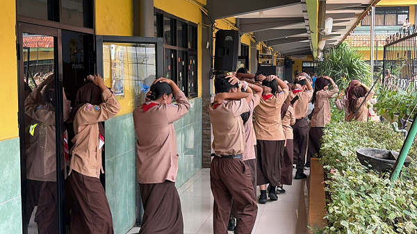 simulasi.png